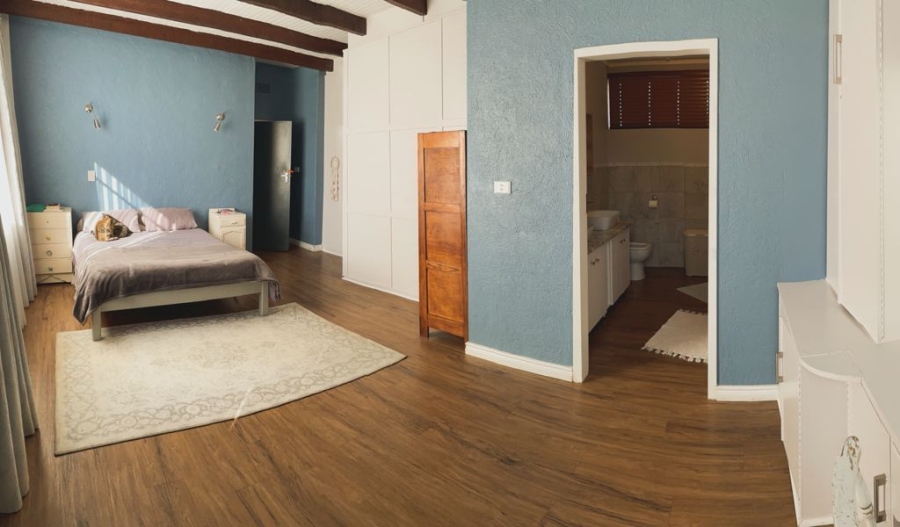 4 Bedroom Property for Sale in Wilkoppies North West